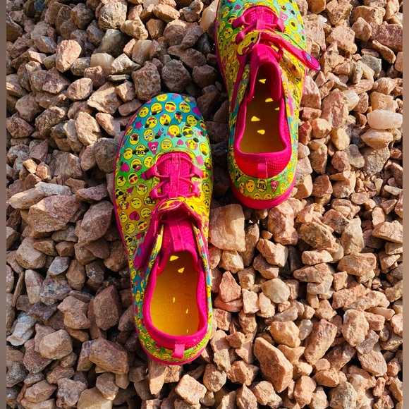 Stride Rites phibian sneakers Sanfals - Picture 7 of 9